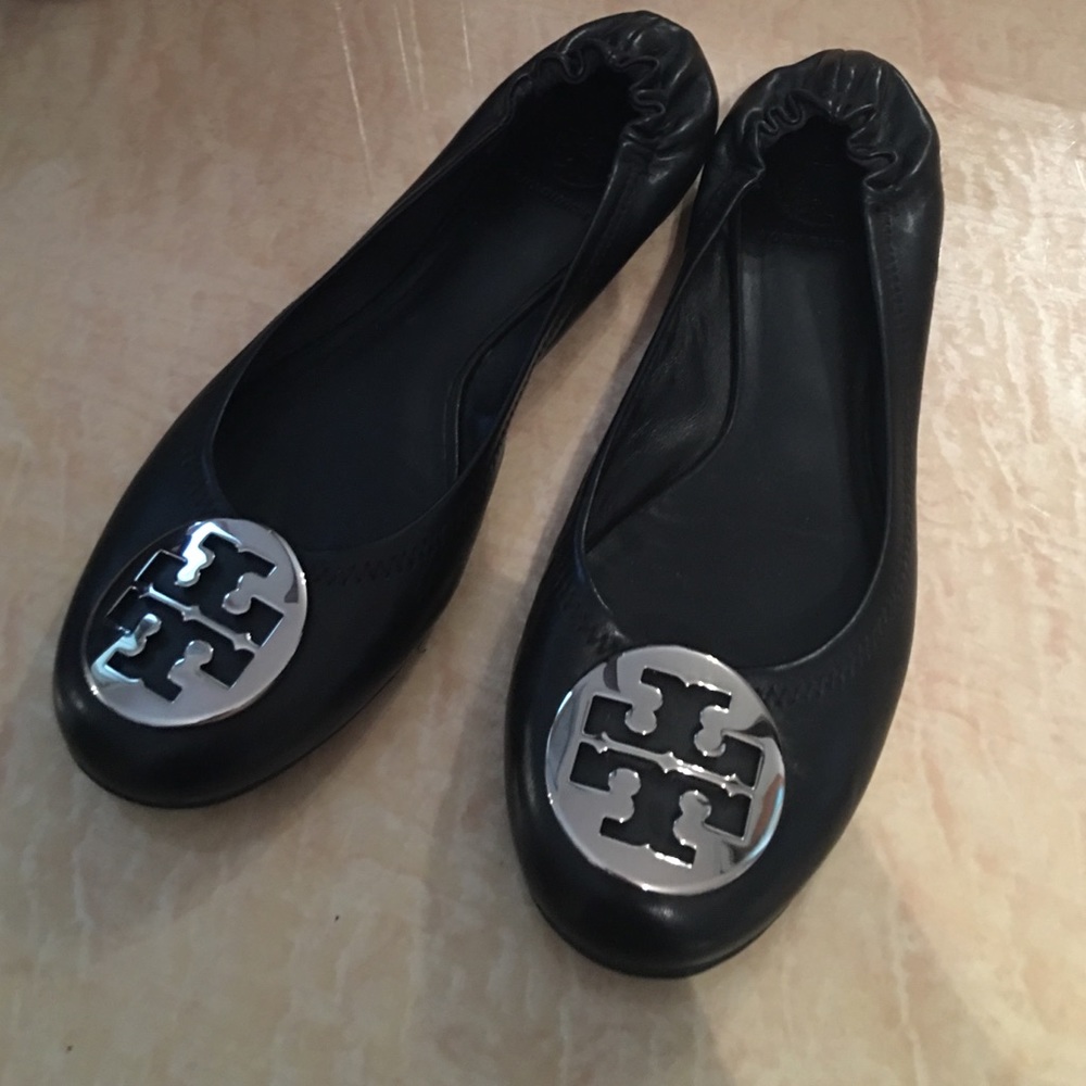 Tory Burch Black leather flats